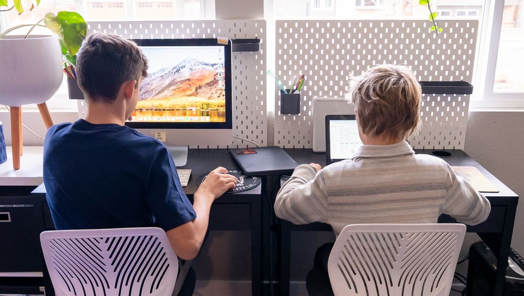 Mesh Wi-Fi vs Traditional Router: What Smart Homes Actually Need